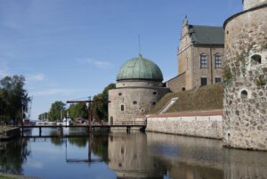 モテない自分を脱却するための恋愛相談はどこにすればいい？